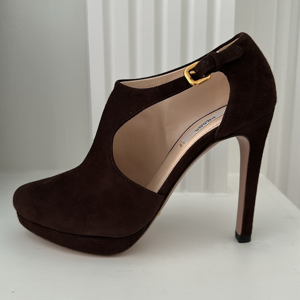 Vintage Prada Women's Dark Brown Suede Heels - Picture 2 of 9